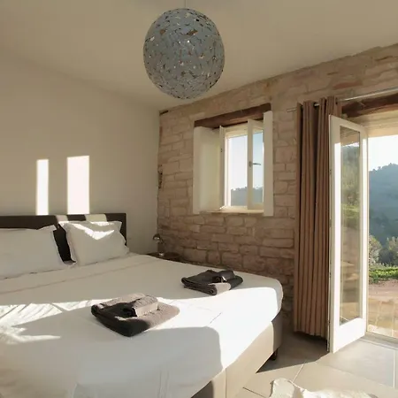 Le Stonghe Vakantiehuis