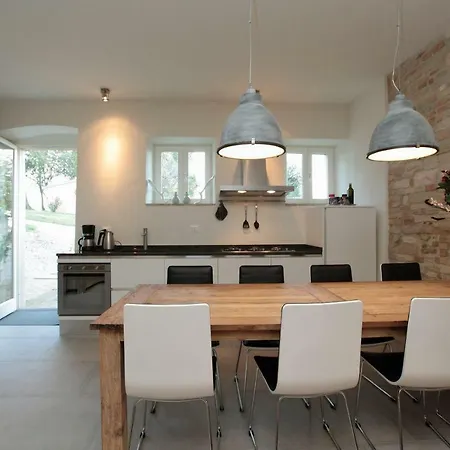 Le Stonghe Vakantiehuis