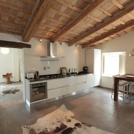 Le Stonghe Vakantiehuis *